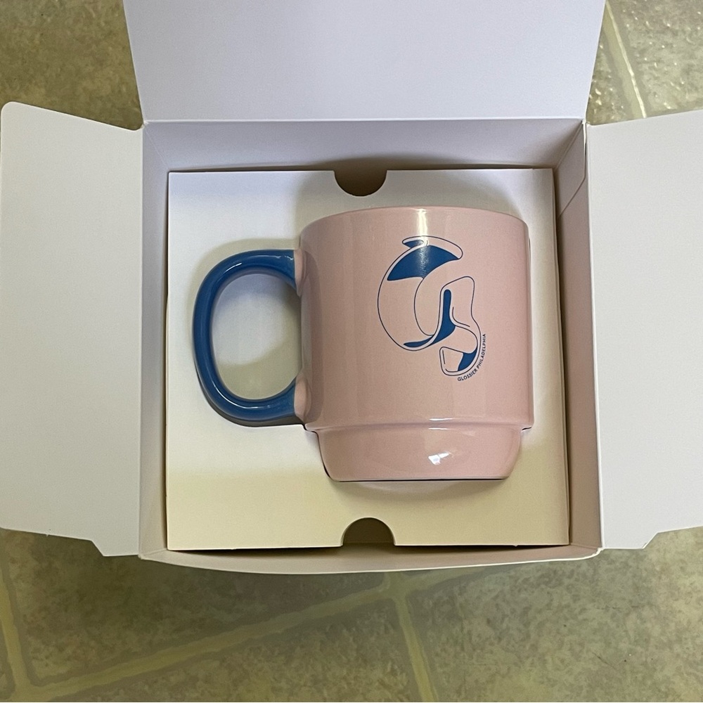 Philadelphia exclusive glossier mug